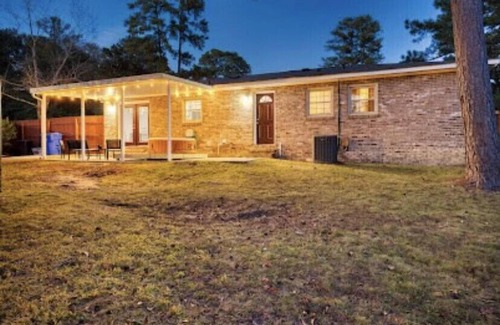 Columbus House | House In The Hills-Game Room-Fire Pit-Hot Tub-Mins To Fort Moore