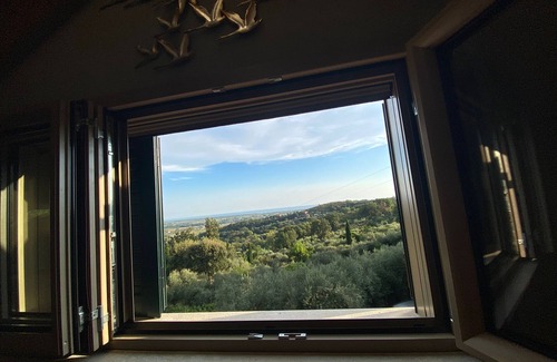 Minturno House | House in the hills overlooking the sea between Rome and Naples, with wonderful pool among olive trees