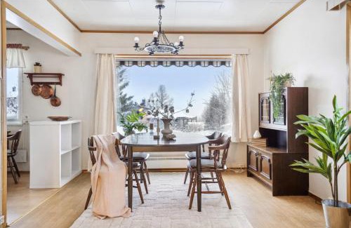 Tromso House | House in the lights and Aurora