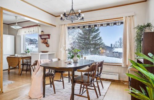 Tromso House | House in the lights and Aurora