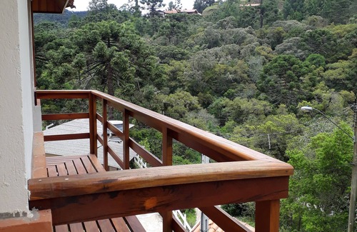 Campos do Jordao House | House in the mountains. 3 bedrooms that comfortably accommodate 5 people.