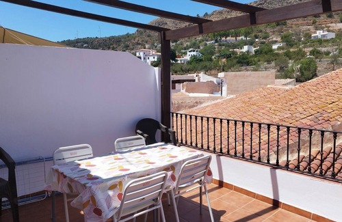 Gualchos House | House in the Plaza in Gualchos (Granada)