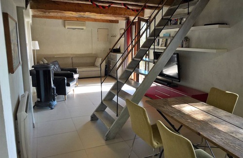Istres House | HOUSE IN THE ROCK IN PROVENCE