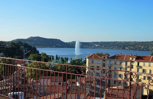 Istres House | HOUSE IN THE ROCK IN PROVENCE