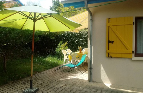 Saint-Julien-en-Born Condo | House in very quiet condominium near village center and ocean