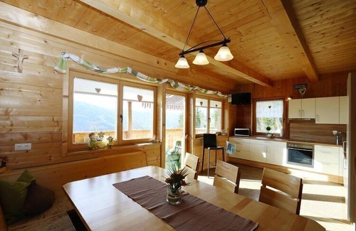Rohrberg House | House in Zell am Ziller with Panoramic Views