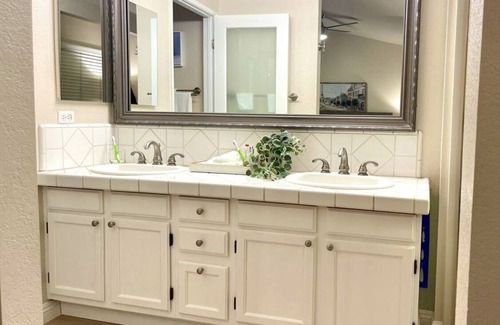 Temecula House | house is clean and neat, 10 minutes to historic old town Temecula