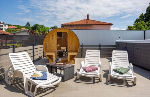 Sarsoni Villa | House Luka by Villas Guide