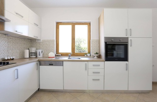 Sestanovac House | House Marijan (43541-K1) - Šestanovac