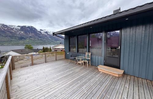Ullensvang House | House near Odda, Dronningstien and Trolltunga