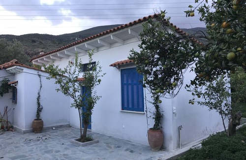 Troezen House | House near the Artimos beach