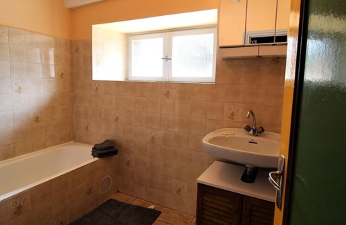 Cours House | House No. 1050 in THEL MOUNTAINS BEAUJOLAIS