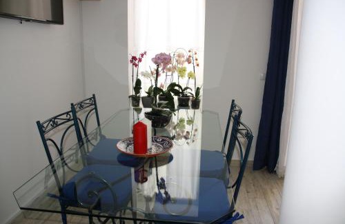 Vila Real Santo Antonio Apartment | House of Orchids with Pátio
