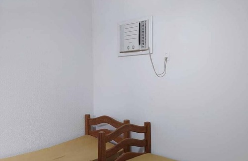 Itacimirim House | House of 250sqm, 300m from the beach, with pool and barbecue in Cond. Closed