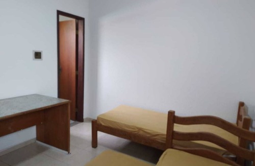 Itacimirim House | House of 250sqm, 300m from the beach, with pool and barbecue in Cond. Closed