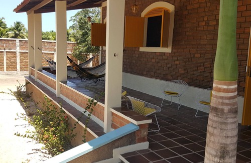 Barra de Santo Antonio House | HOUSE OF THE FAMILY WANTED, BETWEEN THE RIVER AND THE SEA