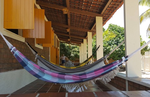 Barra de Santo Antonio House | HOUSE OF THE FAMILY WANTED, BETWEEN THE RIVER AND THE SEA