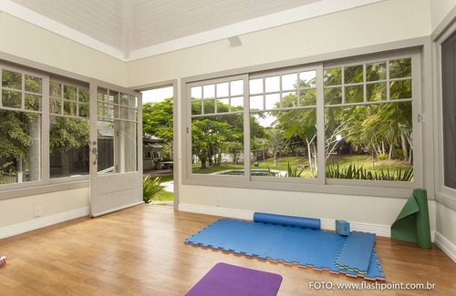 Porto da Lagoa House | House of Dreams in Florianóplois with maid