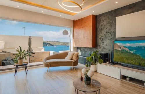 St. Paul's Bay Apartment | House of Luxury with Pool by Solea