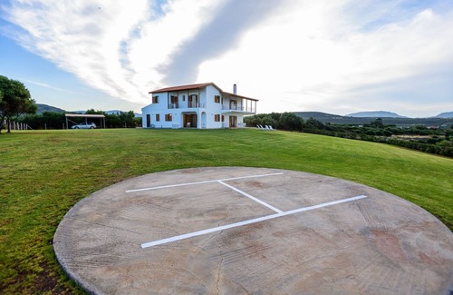 Elea Villa | House of Phoenicia - Elena of Laconia