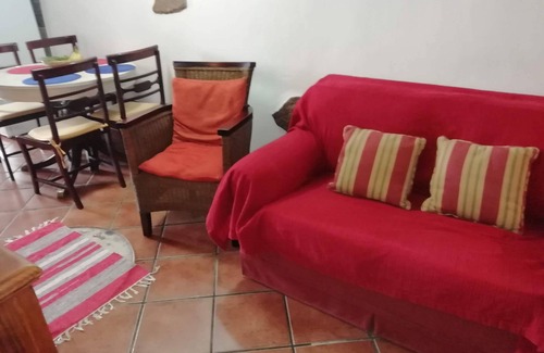 Santa Maria da Devesa Cottage | House of the Castle. The experience and the thrill of living within walls.