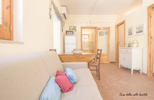 Mattinata House | House of the gentle valley