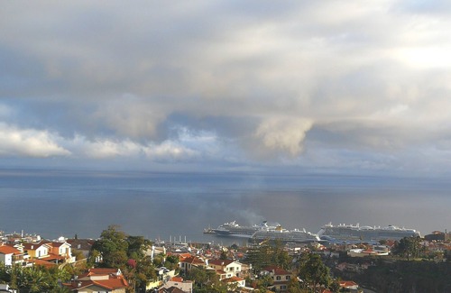 Imaculado Coracao de Maria House | House of the Immaculate. Magnificent view of the city of Funchal