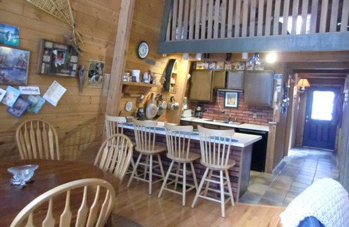 Blue River Ski Chalet | House on 1 Acre - 5 Minutes to Lifts!