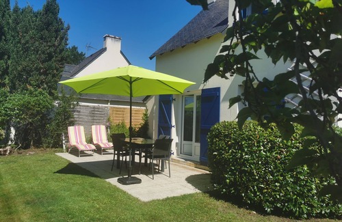 Saint-Gildas-de-Rhuys House | HOUSE on the RHUYS peninsula near the Gulf of Morbihan.