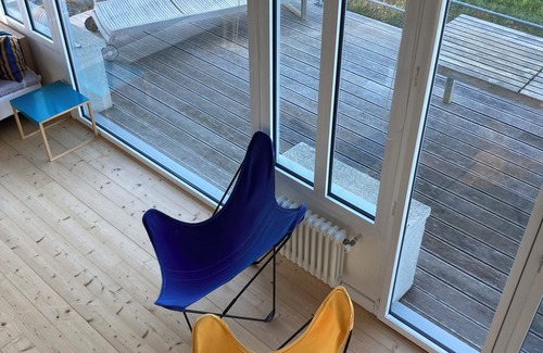 Barneville-Carteret Villa | House on the edge of the harbour. Quiet with sea and garden views!