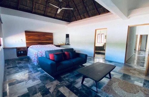Barra de Navidad House | House on the canal private dock and pool