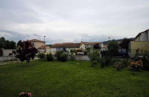 Crest House | House on the edge of the velodrome, circuit of hilltop villages, train station 5MN