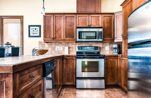 Mont-Tremblant House | House on the Golf La Bête -10min to Tremblant 150