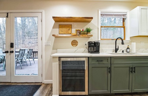 Chittenden House | House on The Rocks with EV Charger