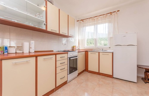 Dobropoljana House | House Quercus (79461-K1) - Dobropoljana