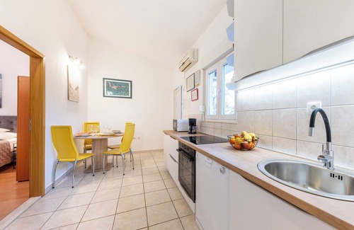 Prgomet House | House Runjic w. pool, large garden and playground