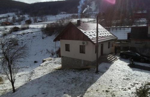 Otocac Ski Chalet | house s&d