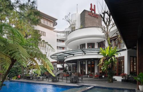 Hegarmanah Hotel | House Sangkuriang