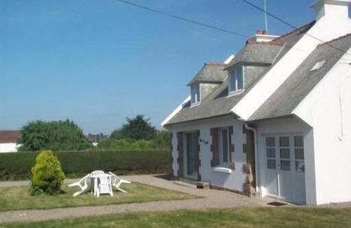 Pleumeur-Bodou House | HOUSE SEASIDE GREAT ISLAND NEAR COAST OF PINK GRANITE