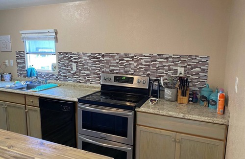 Matagorda House | House set off the Intercoastal w/pool & playground