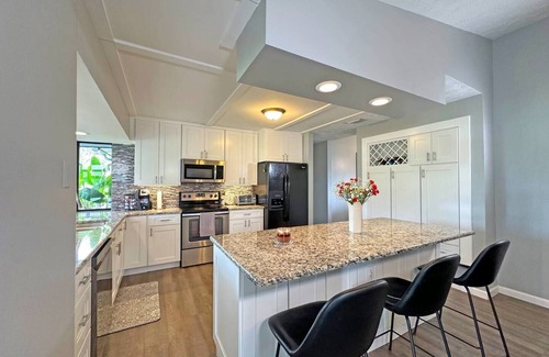 Port Saint Lucie House | House, sleeps 8, near parks, beaches, centrally located! nn