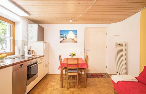 Bermatingen Apartment | House "Sonnenschein Gartentraum" with Garden, Terrace and Wi-Fi