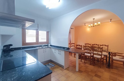 Valmuel Cottage | House surrounded by pine trees five kilometers from motorland in a very quiet village