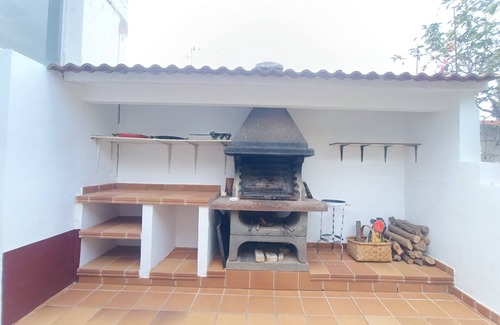 Valmuel Cottage | House surrounded by pine trees five kilometers from motorland in a very quiet village