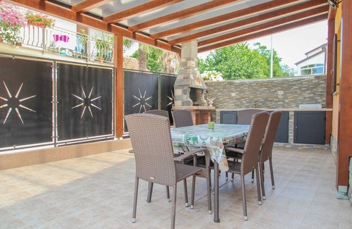 Krizine House | House Sv. Ivan for a perfect location in a small village, only 50m to the beach