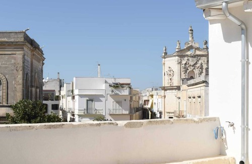 Cutrofiano House | House the square