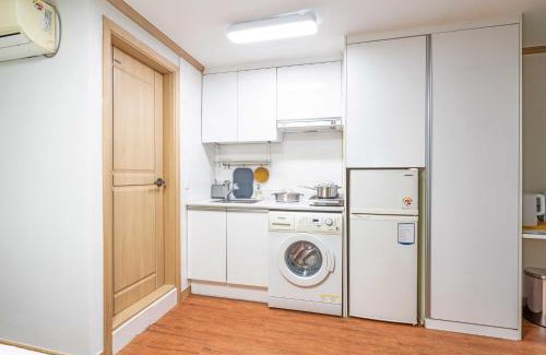 Dongseon-dong Apartment | House TORI