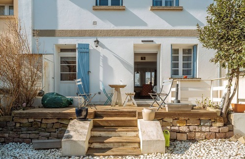 La Cite House | House Ty-Matelot D'aleth at 2 min foot in the water