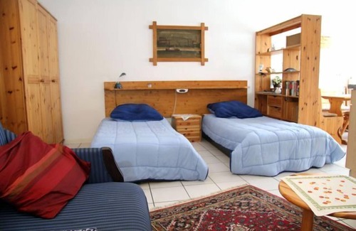 Wernborn House | House 'U', for 10 - 15 people, 25km to Frankfurt / M - North
