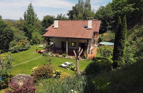 Lasarte-Oria Cottage | House/Villa - Lasarte-Oria TO EIGHT MINUTES OF SAN SEBASTIANCasa con jardín